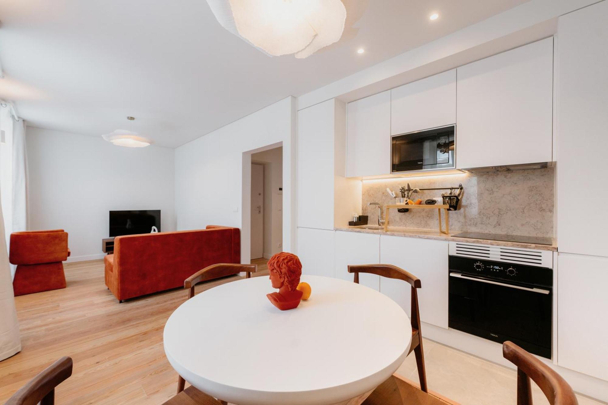 Mary Orange - No 236 Rc D - Contemporary Two-bedroom Haven Appartement Lissabon